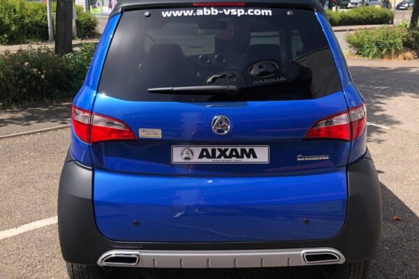 vente voitures sans permis aixam crossover premium bleu saphir neuve chez ABB VSP à Thionville concession abb vsp